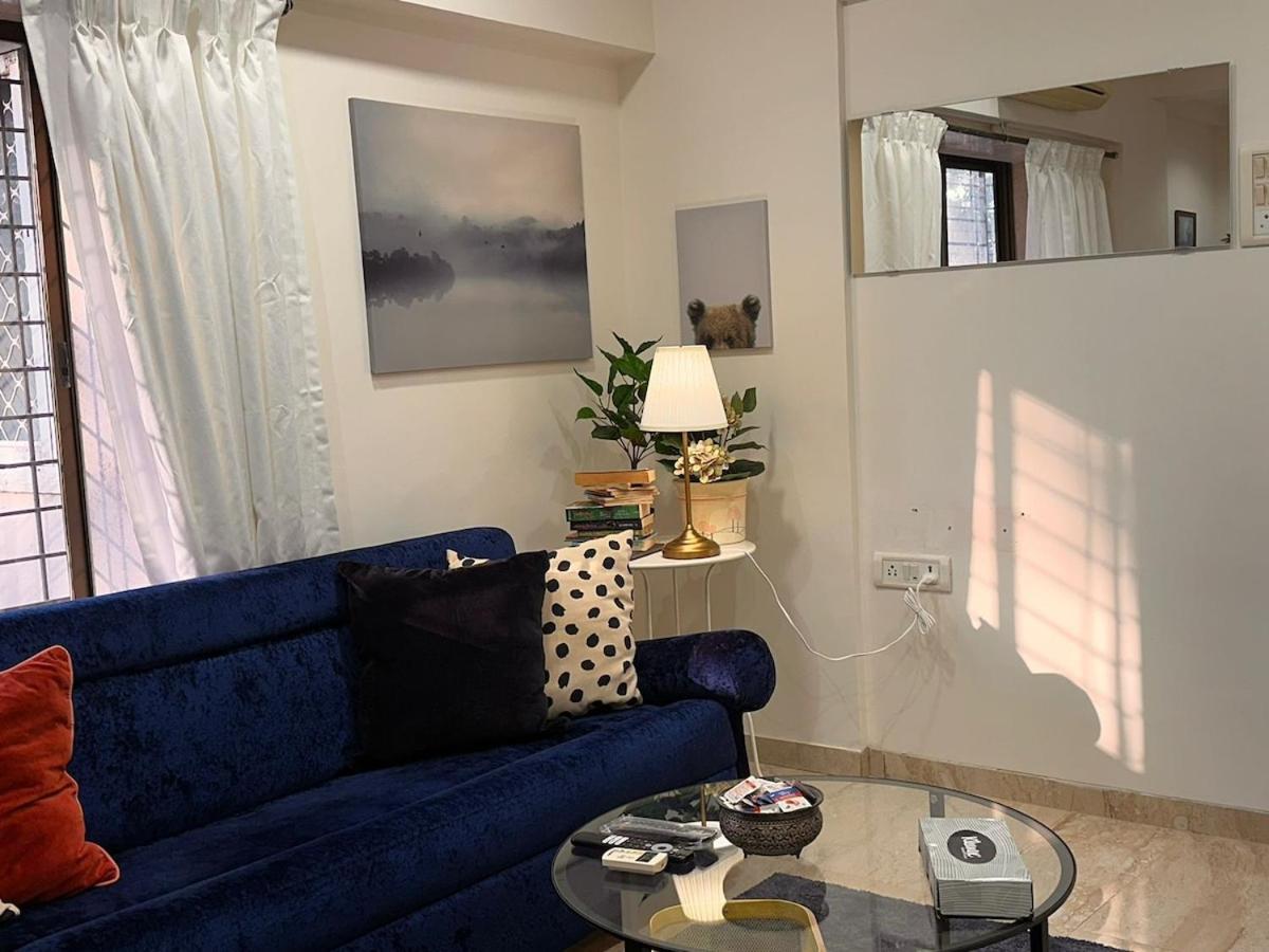 Sperb 4 Bedroom Apartament Bombaj